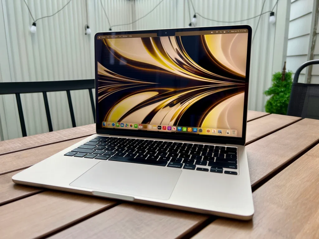 Apple MacBook Air M2
